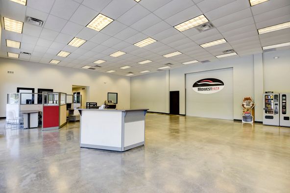 Midwest Auto Direct: 11401 Kaw Dr, Edwardsville, KS 66111